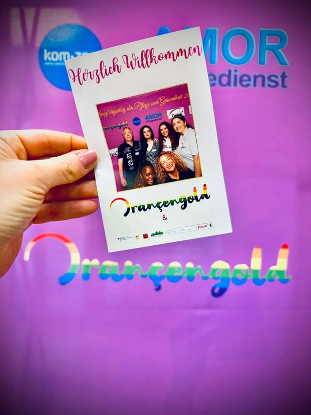 Portrait von Derya Karataş, Gründerin von Orançengold